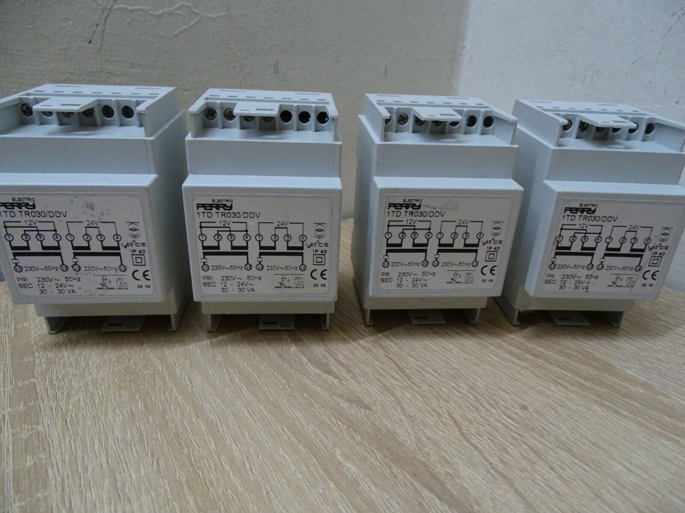 PERRY 1TD TR030/DDV A step-down transformer 1 pcs #G1362# PERRY 1TD TR030/DDV | PERRY - Зображення 1