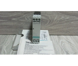 Siemens 3UG4511-1AP20 relay monitoring phase sequence 1pcs #D7809#