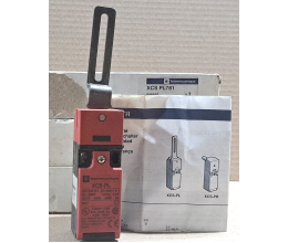 Telemecanique XCSPL781 Safety Limit Switch 1 PCS