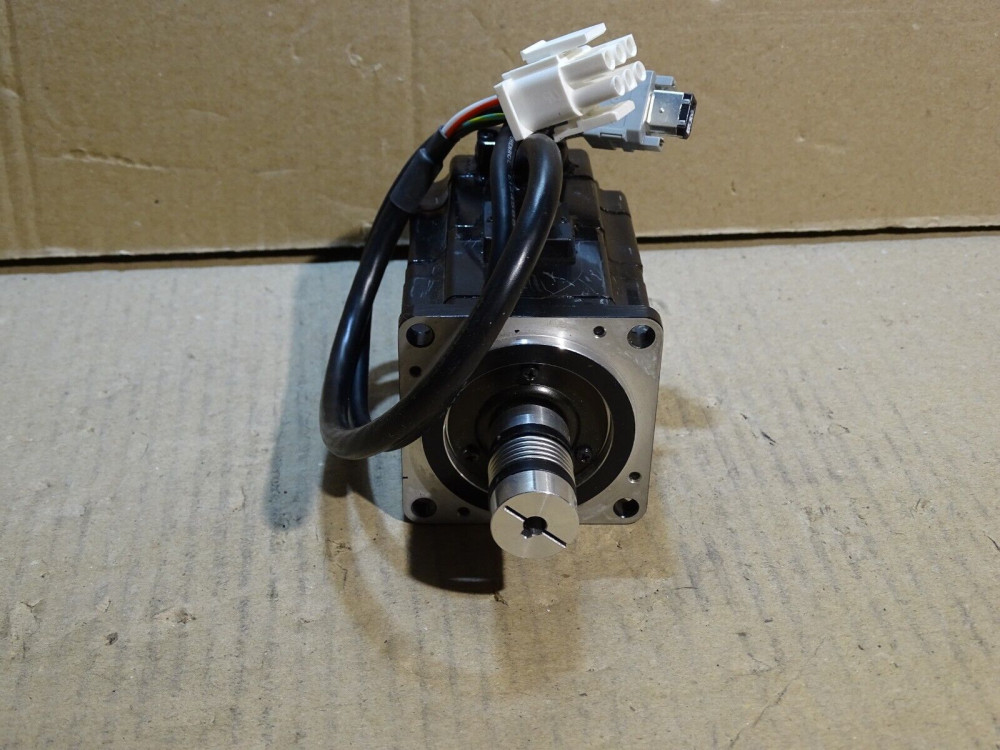 YASKAWA Servo MOTOR SGMPH-01A1E4C 1 Pcs #SV1362# SGMPH-01A1E4C | Yaskawa - Зображення 1