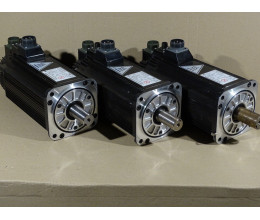 YASKAWA Servo MOTOR SGMSH-50D2A6H-OY 1 Pcs #SV1362#