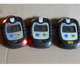 LOT OF 3 - Dräger Pac 5000 / Pac 5500 Portable Intrinsically Safe Gas Detectors LOT OF 3 - Dräger Pac 5000 / Pac 5500 Portable Intrinsically Safe Gas Detectors