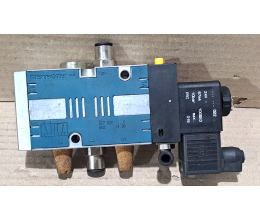 REXROTH 577 608...0 Pneumatic 5/2-Directional Valve 1 PCS #D7809# REXROTH 577 608...0 Pneumatic 5/2-Directional Valve 1 PCS #D7809#