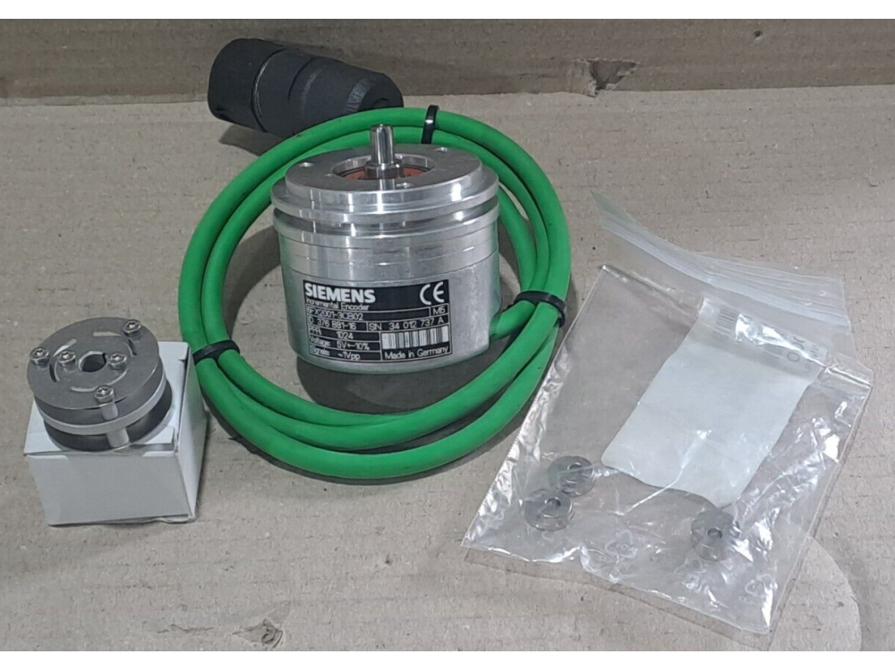 Siemens 6FX2001-3CB02 Encoder WITH 1-V-SINUS 1024 P/R, SYNCHROFLANGE, 6 MM 1 PCS 6FX2001-3CB02 | Siemens - Зображення 1