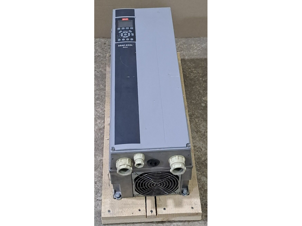 DANFOSS VLT FC-302P22KT5E55H1XGXXXXSXXXXAXBXCXXXXDX 22 KW 1 PCS #BD7809/3# FC-302P22KT5E55H1XG | Danfoss - Зображення 1