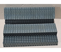 Siemens ET200S 6ES7131-4BD01-0AA0 #BD7809# ( 1 lot ) Siemens ET200S 6ES7131-4BD01-0AA0 #BD7809# ( 1 lot )