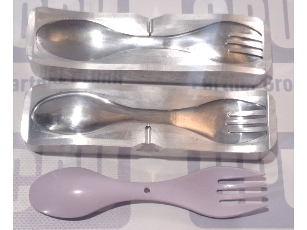 Mold, hand held thermoplastic plastic, Plastic Injection Spoon-fork Mold | Iron Technics - Зображення 1